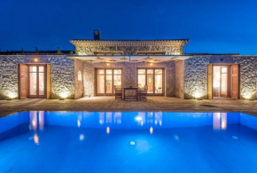 Elegant Fantasia Villa with Private Pool R244, Agios Nikolaos